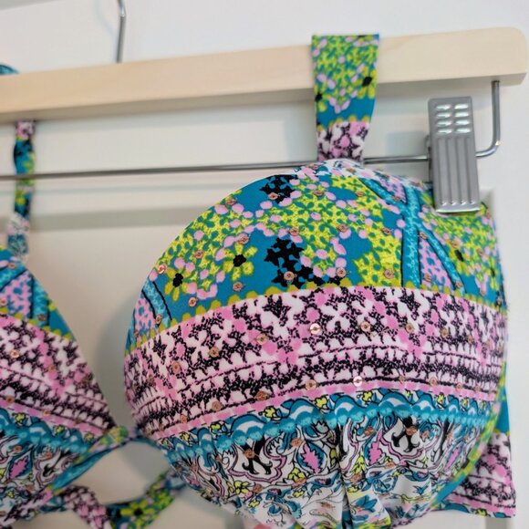 Victoria's Secret Bikini Top - Picture 2 of 3